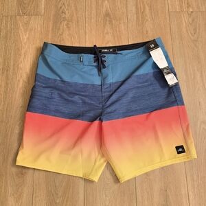 O'Neill Men's Hyperfreak Multicolor Board Swim Shorts Size 38 NWT